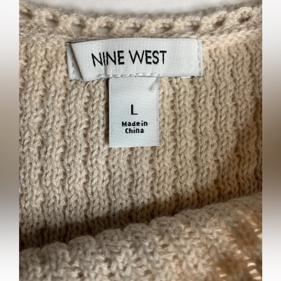 3/$30 NEW NINE WEST
Sweater Sleeveless Tank Top
Camisole Size Large NWT - Picture 9 of 15